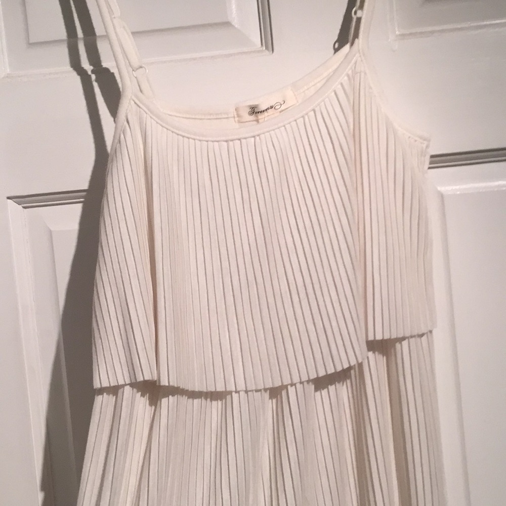 Cute cream colored summer dress - Picture 2 of 3